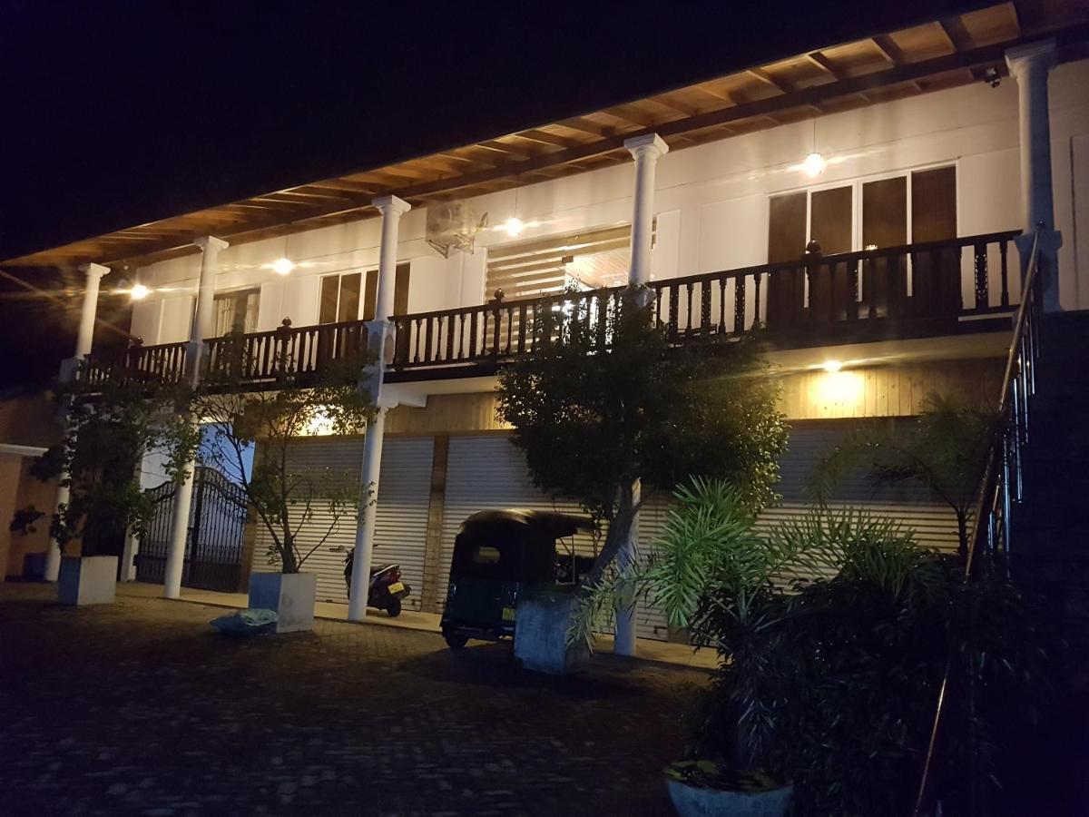Gg Lodge Mirissa Exterior photo